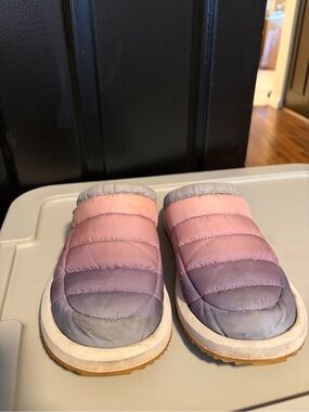 Sanuk Pink to Purple Ombre Quilted Slip-On Slippers